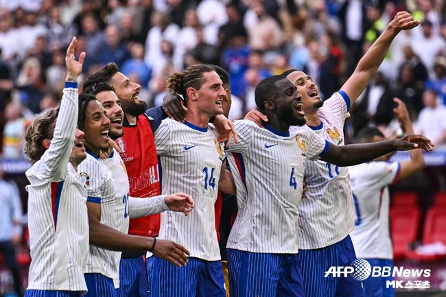 484883 기사의 1번째 이미지